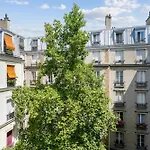 Escapade Elegante Dans Le Marais
