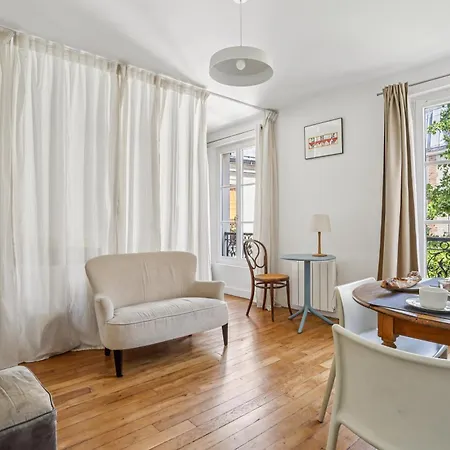 Apartment Escapade Elegante Dans Le Marais Paris