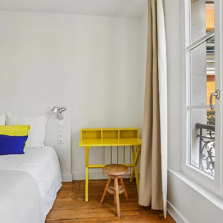 Apartment Escapade Elegante Dans Le Marais Paris