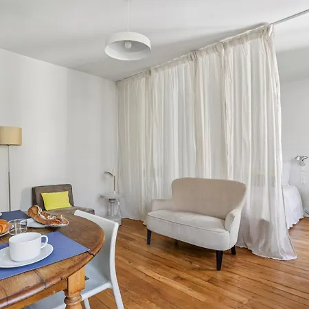 Escapade Elegante Dans Le Marais Apartment *