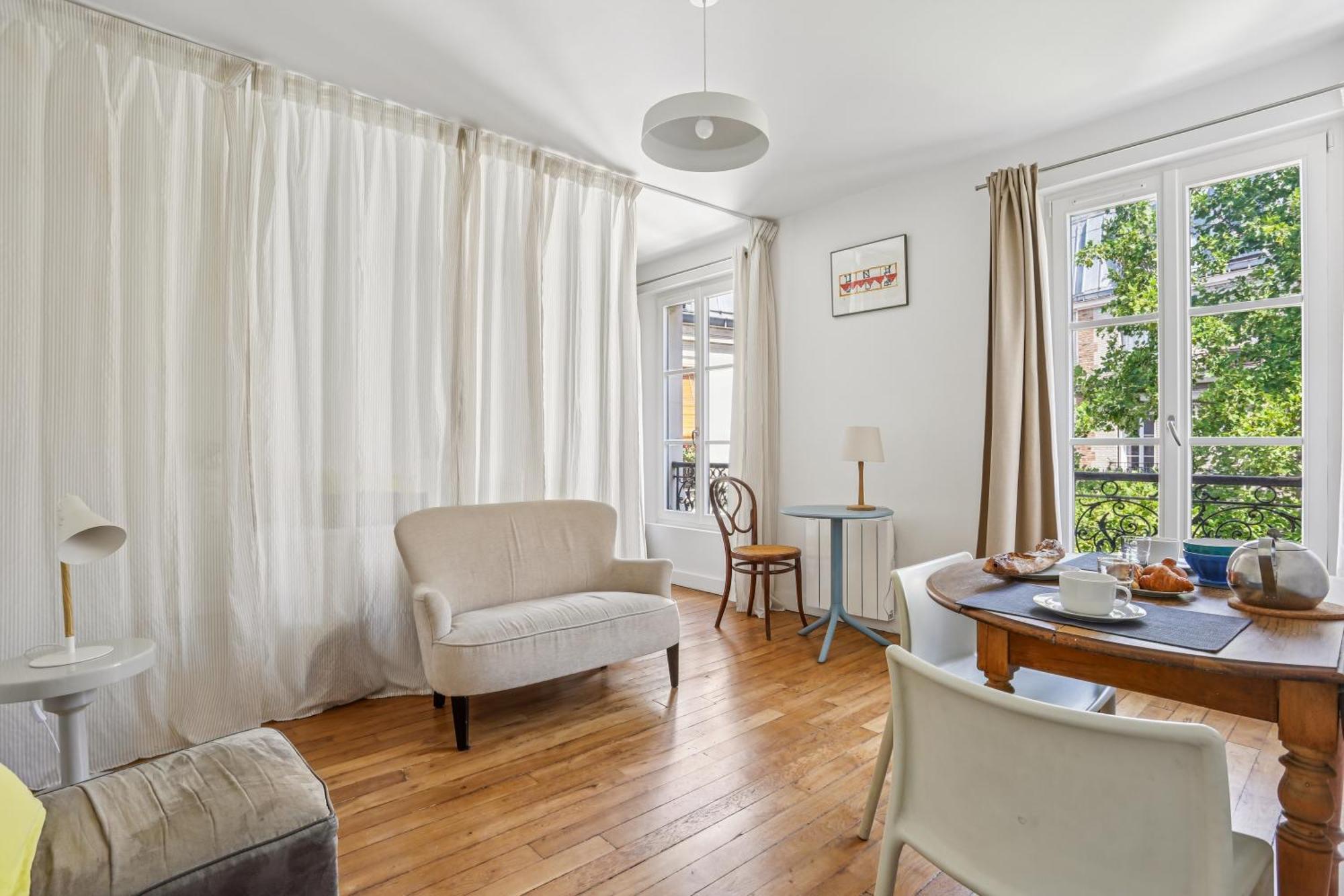 Apartment Escapade Elegante Dans Le Marais Paris